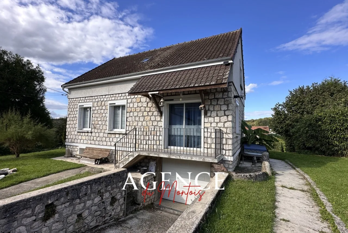 Maison Traditionnelle à Vendre à Donnemarie Dontilly 