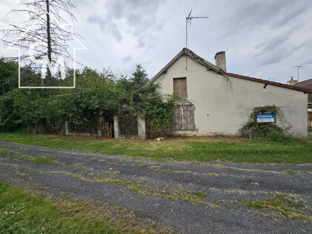 Maison plain-pied à vendre à Ségry avec jardin clos de 795 m²