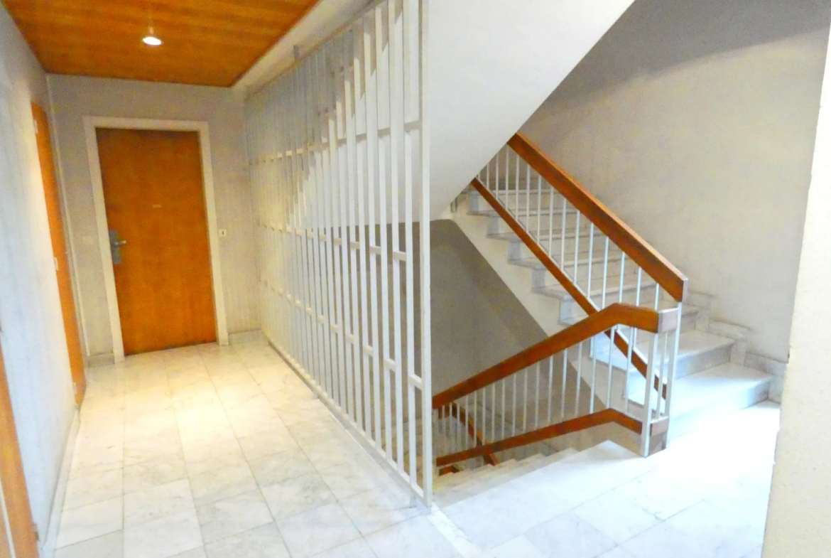 A vendre : Appartement T3 avec Balcon et Ascenseur à Aurillac 