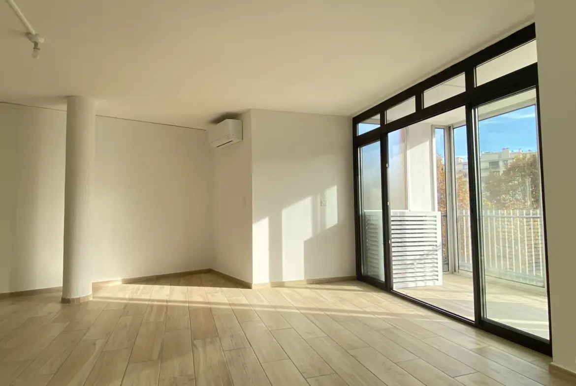 À vendre : Appartement T4 rénové avec vue sur les Quais à Perpignan 