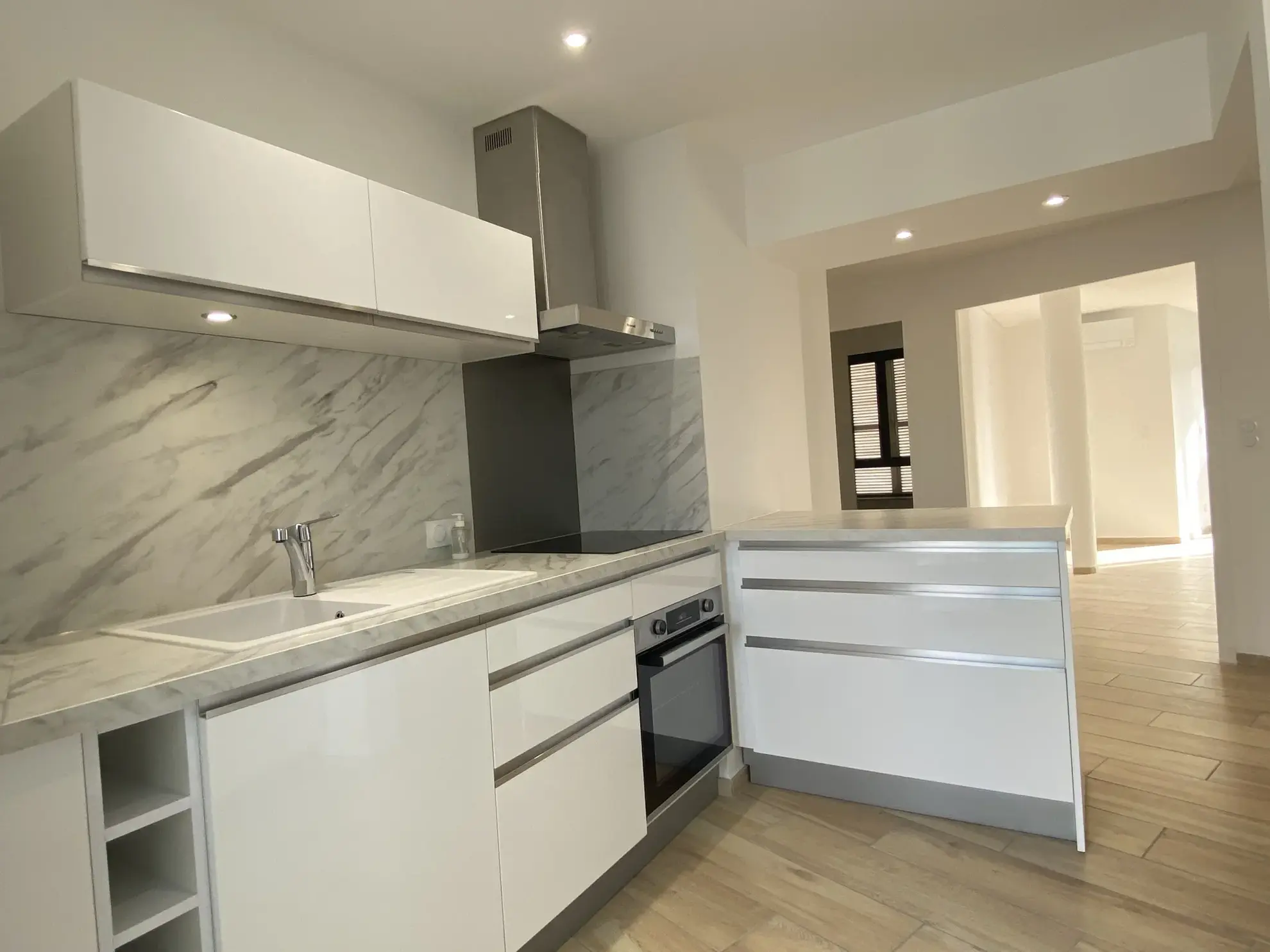 À vendre : Appartement T4 rénové avec vue sur les Quais à Perpignan 