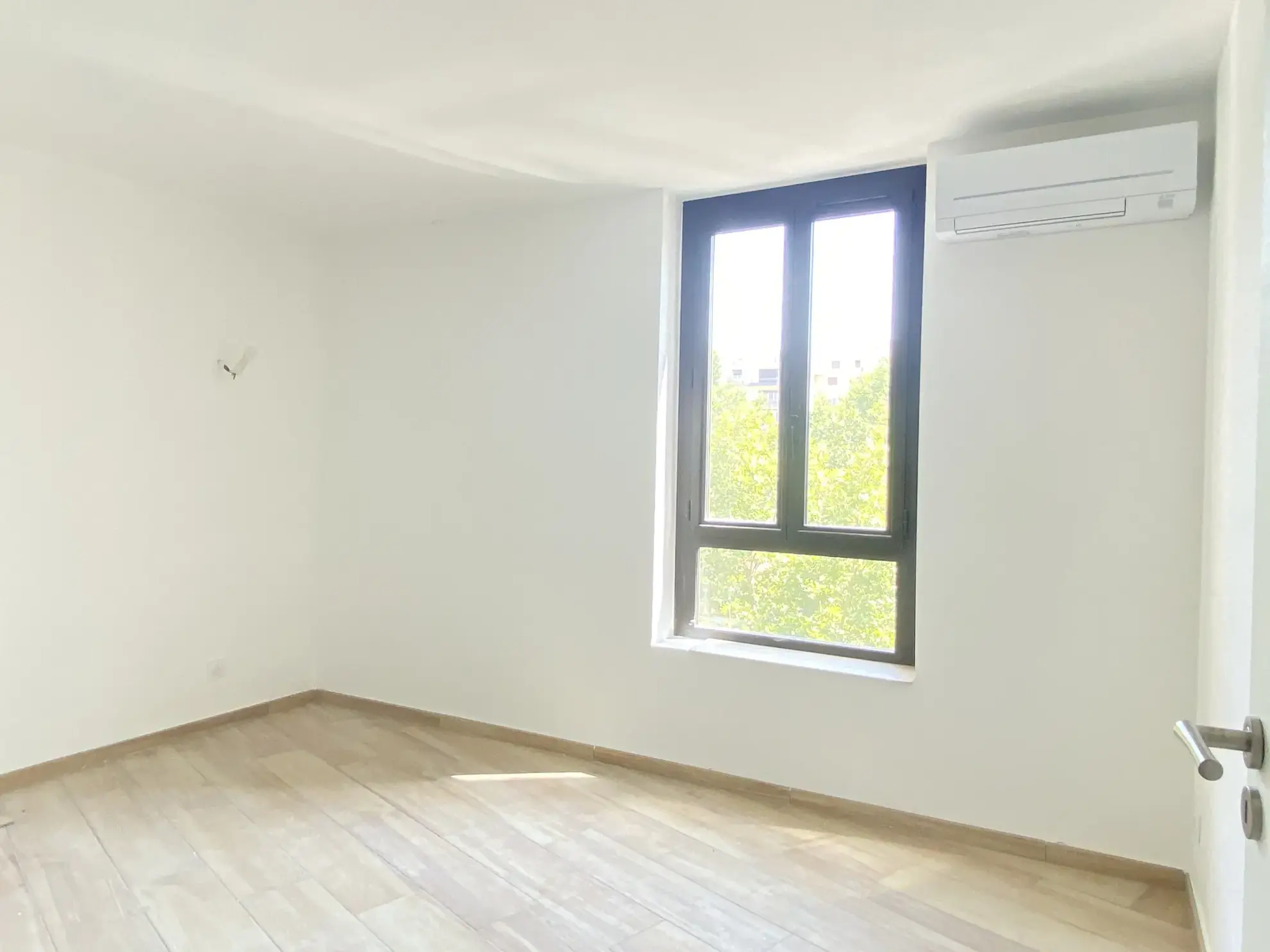 À vendre : Appartement T4 rénové avec vue sur les Quais à Perpignan 