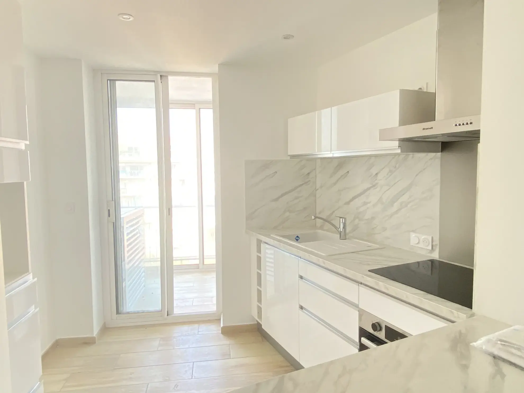 À vendre : Appartement T4 rénové avec vue sur les Quais à Perpignan 