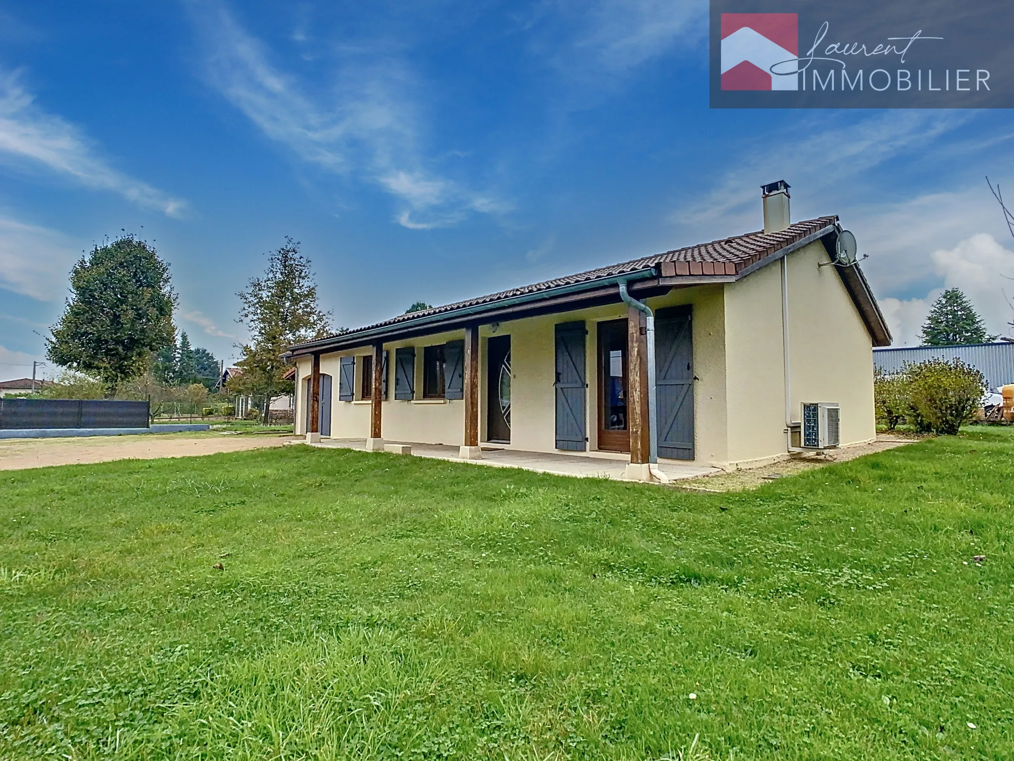 Maison de plain-pied 3 chambres avec garage à vendre à Pont de Vaux 