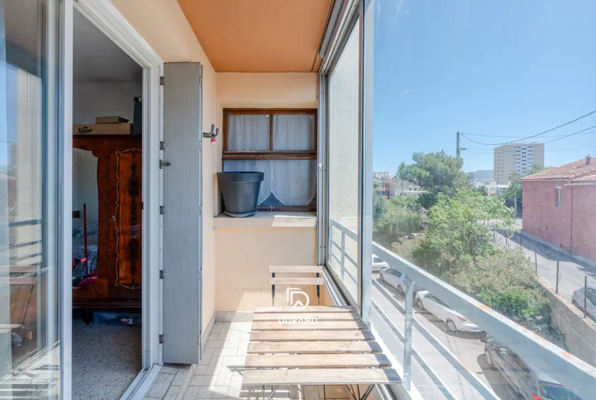 T5 lumineux de 81m² avec balcon et box garage à Le Canet, Marseille 