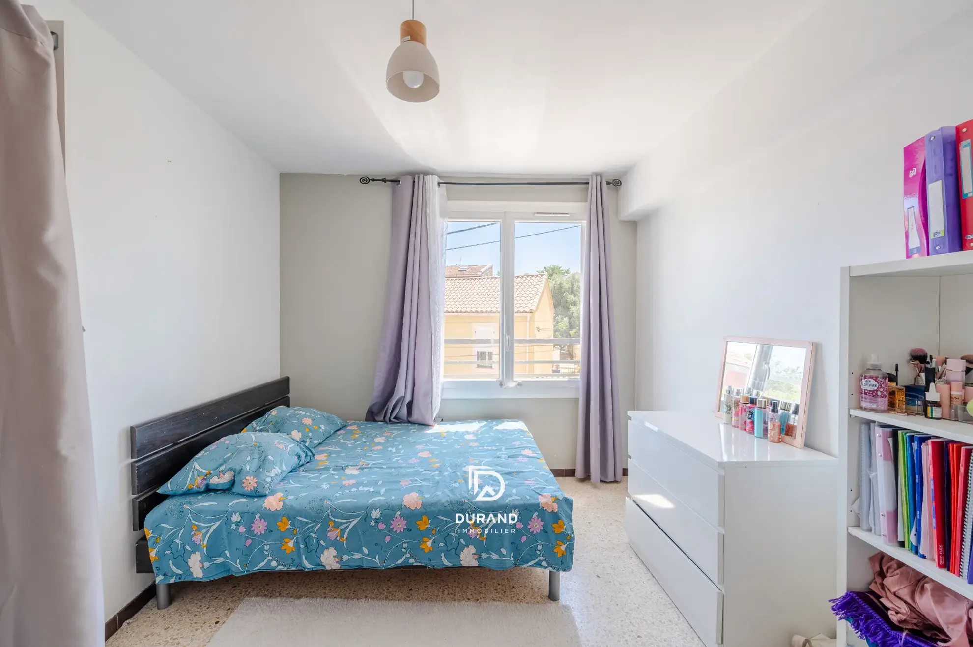 T5 lumineux de 81m² avec balcon et box garage à Le Canet, Marseille 