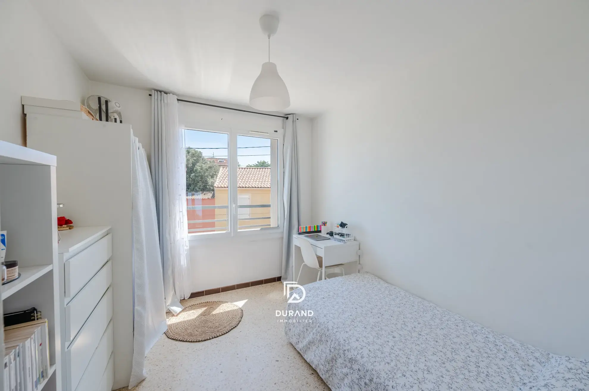 T5 lumineux de 81m² avec balcon et box garage à Le Canet, Marseille 