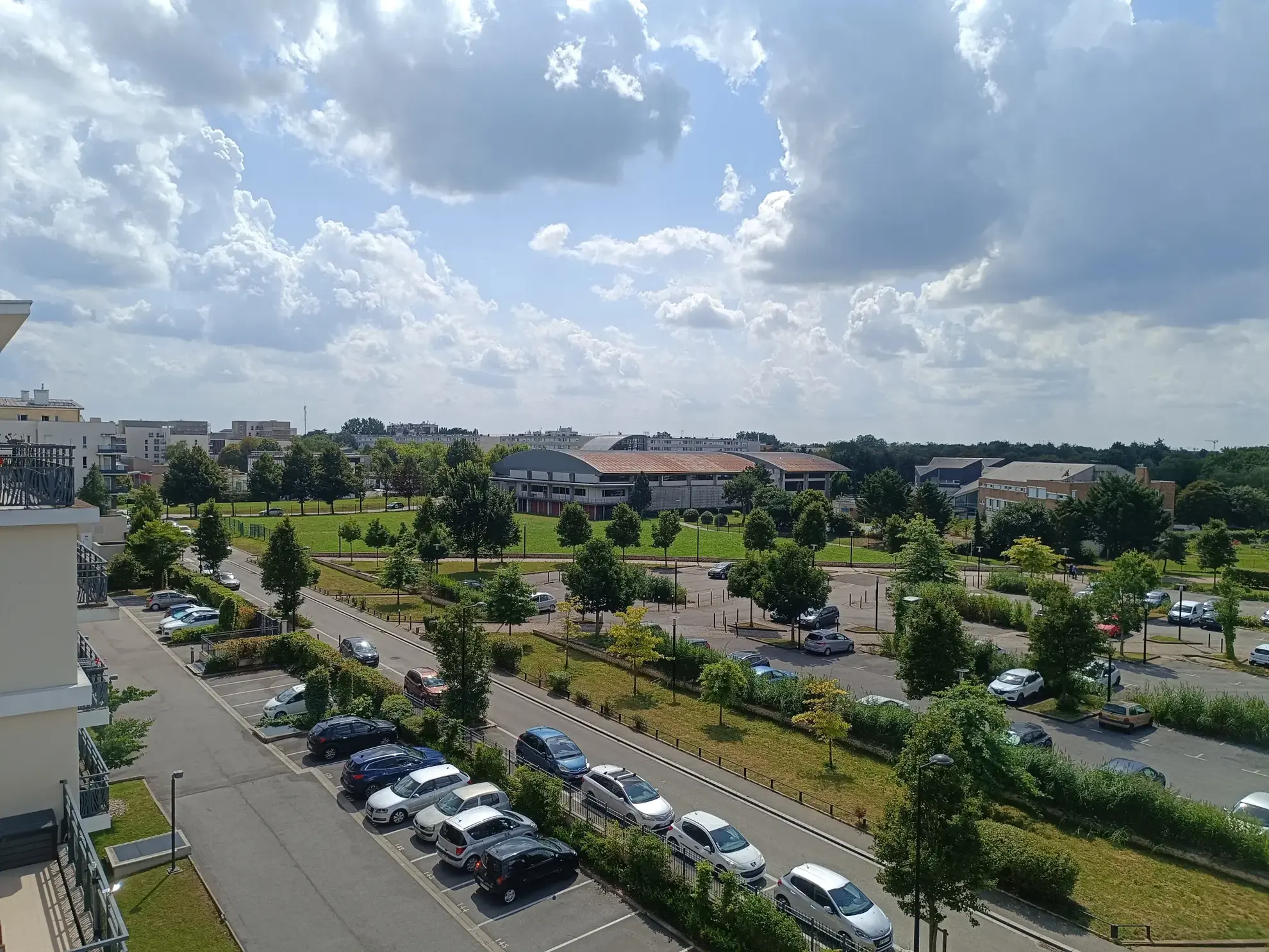 Appartement lumineux de 72 m² avec terrasse à Trappes 