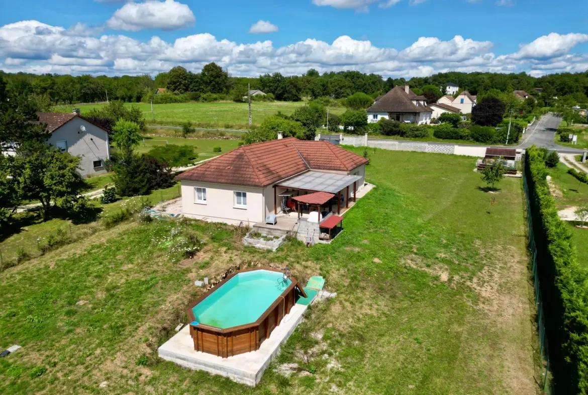 Vente Maison de Plain-Pied à Cavagnac - 3 Chambres et Piscine 