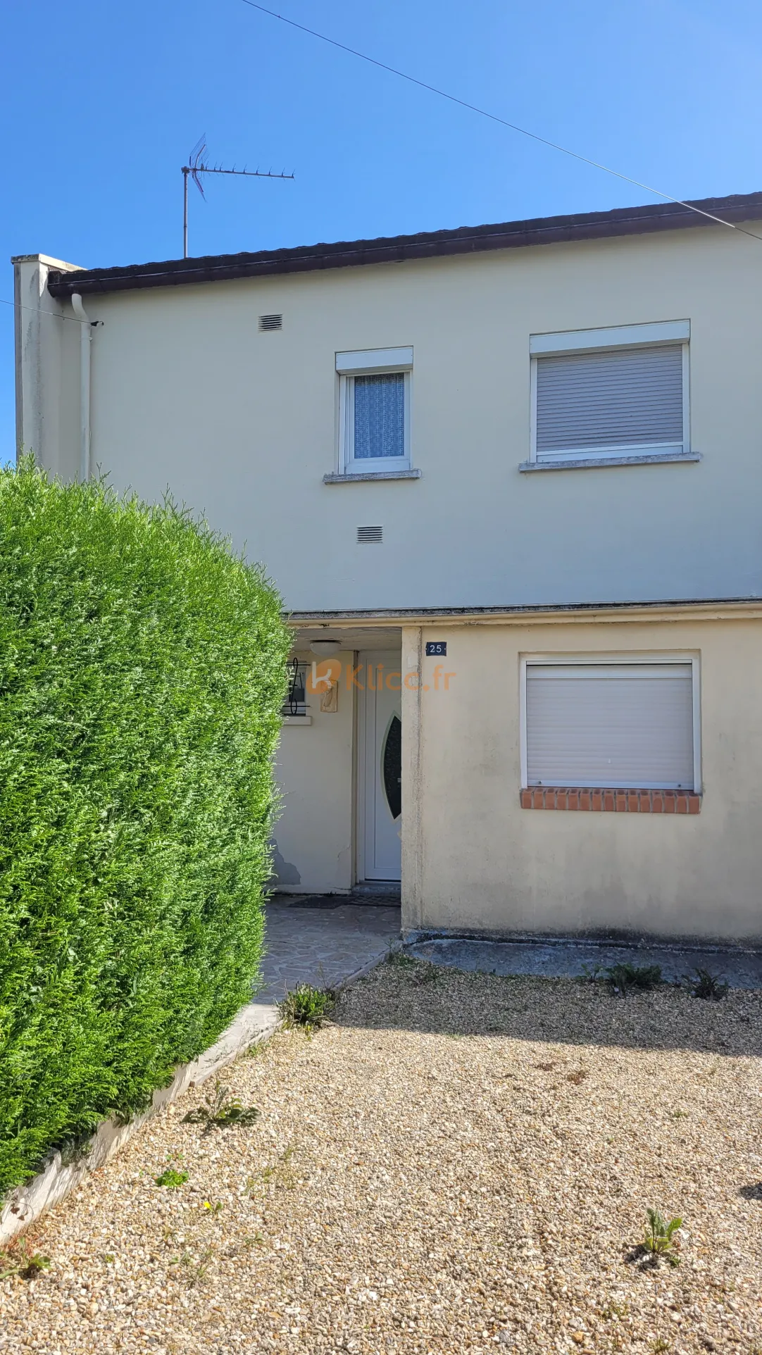 Maison Plain-Pied à Bolbec avec 4 Chambres et Terrain de 250m² 