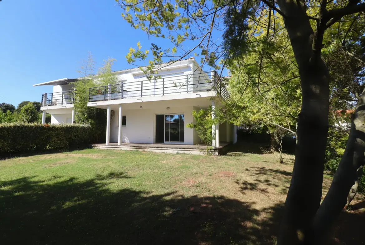 Appartement à Meschers-sur-Gironde avec jardin 