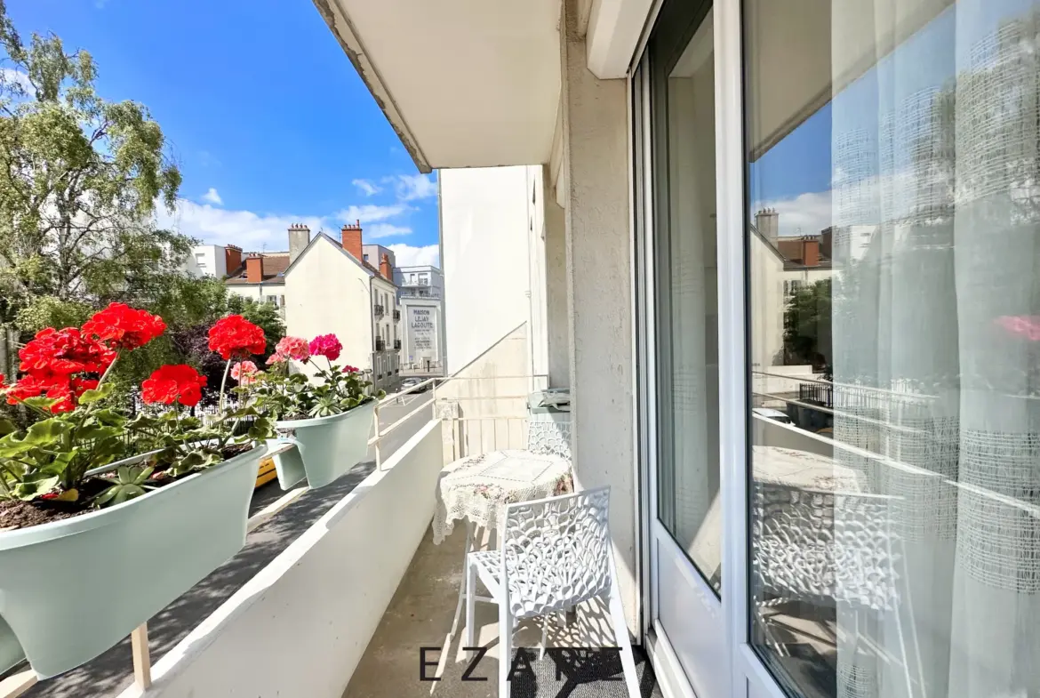 Appartement T4 lumineux à Dijon dans le secteur République 