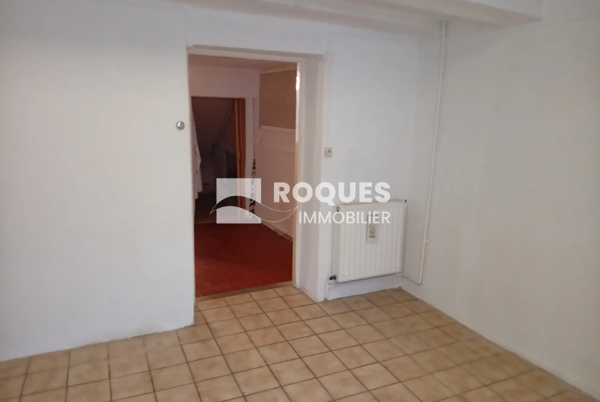 Maison à rénover à La Cavalerie - 102 m² avec 4 chambres 