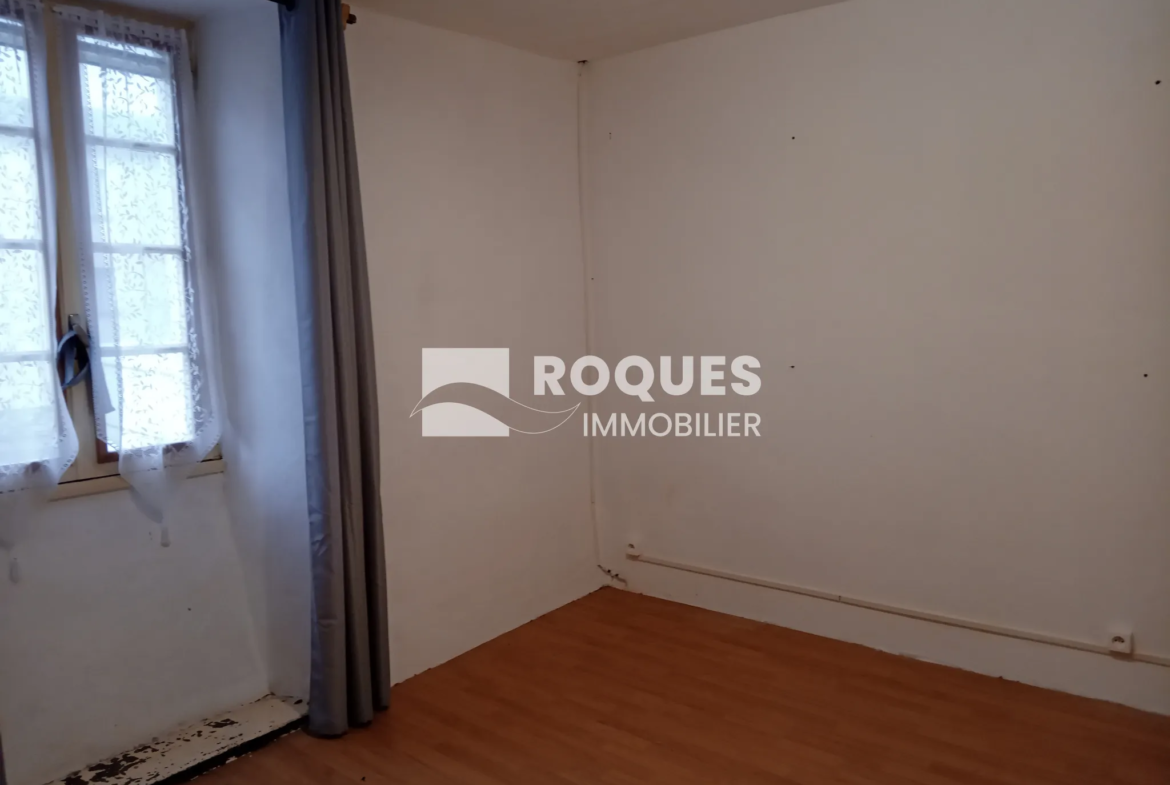 Maison à rénover à La Cavalerie - 102 m² avec 4 chambres 