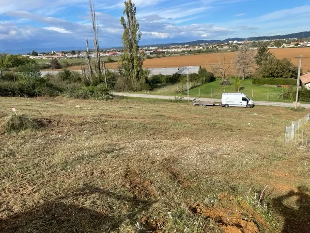 Terrain constructible à vendre près de Romans - Lotissement de 6 lots 