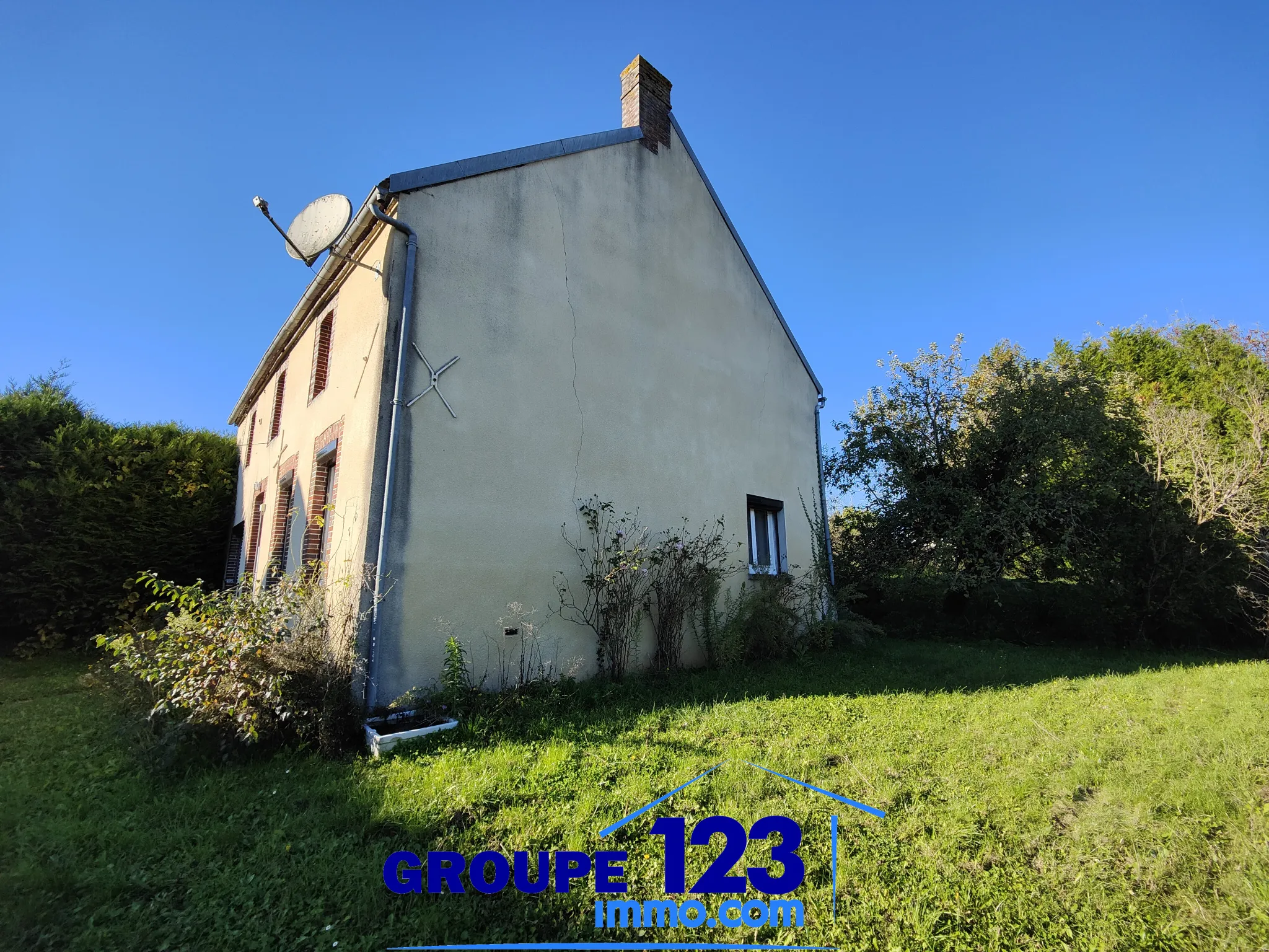 Charmante maison de plain-pied avec jardin à Bussy-en-Othe 