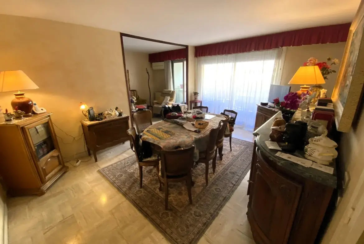 Vente Appartement T4 90m² avec Terrasse à Toulon Haute Ville 