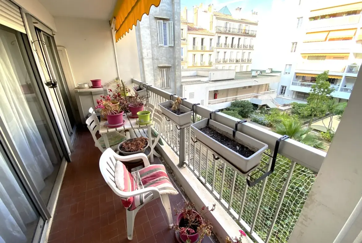 Vente Appartement T4 90m² avec Terrasse à Toulon Haute Ville 