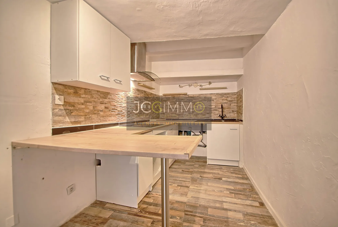 Maison de village T4 rénovée à Pignans - 105 m² 