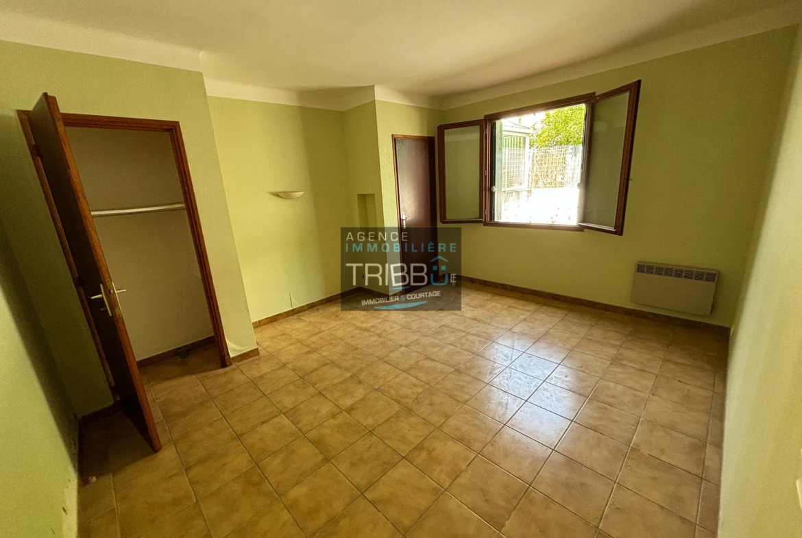 Maison avec 5 Chambres à Vendre à Perpignan 