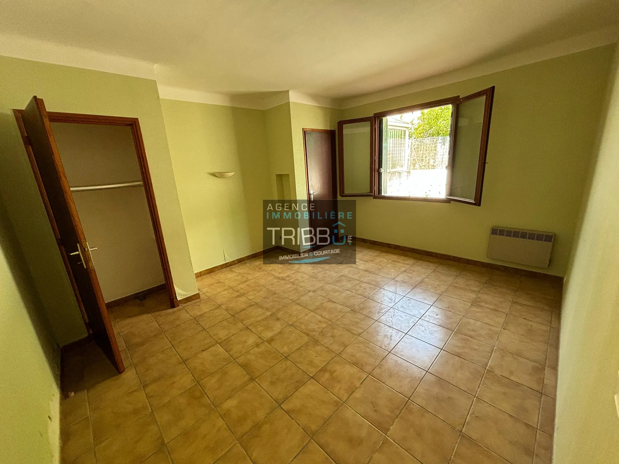 Maison avec 5 Chambres à Vendre à Perpignan 