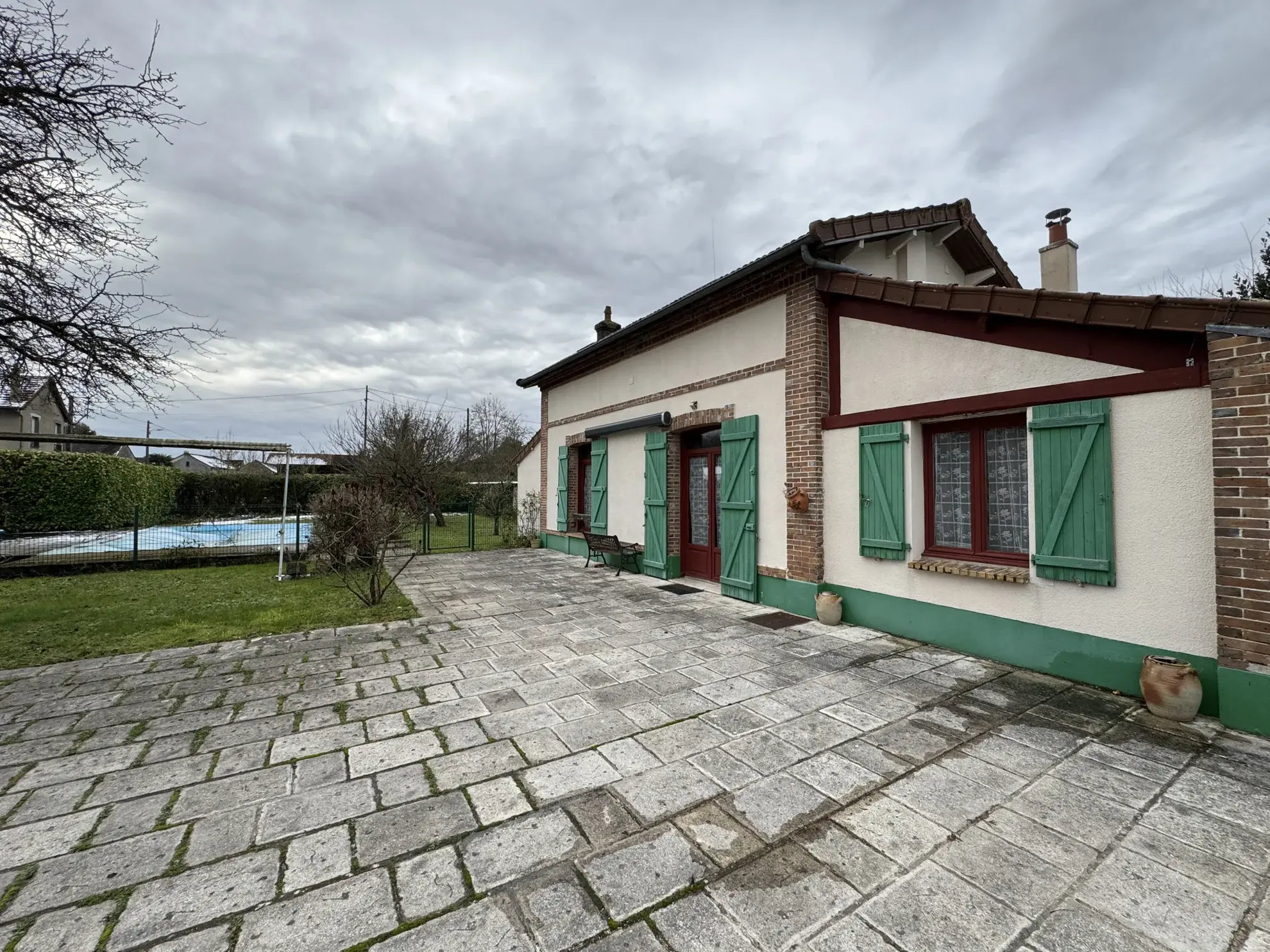 À vendre : Maison charmante à Perthes avec jardin spacieux 