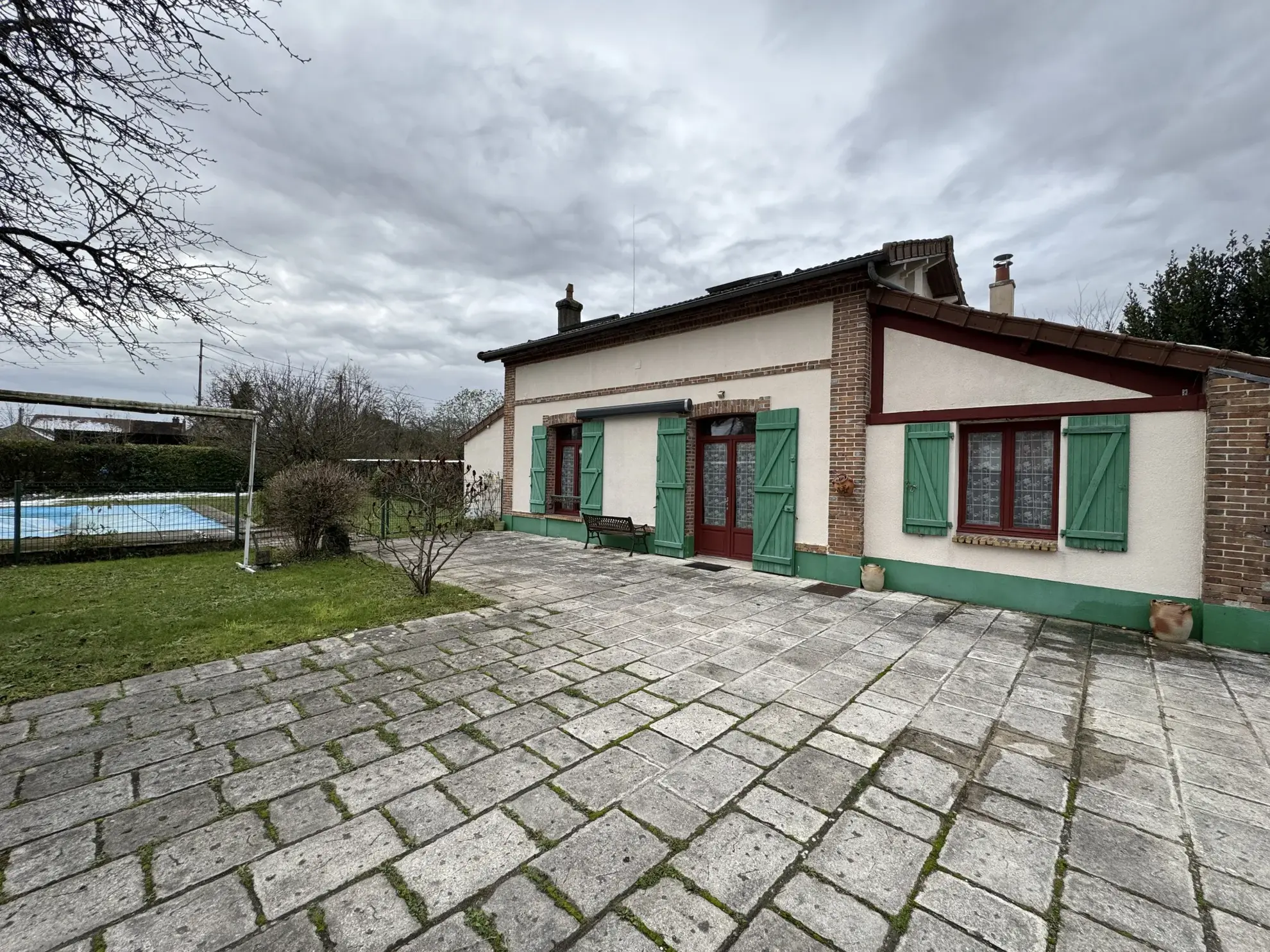 À vendre : Maison charmante à Perthes avec jardin spacieux 