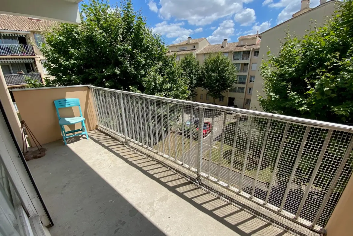 À vendre : Appartement T3 de 76 m² à Nîmes, vendu loué 