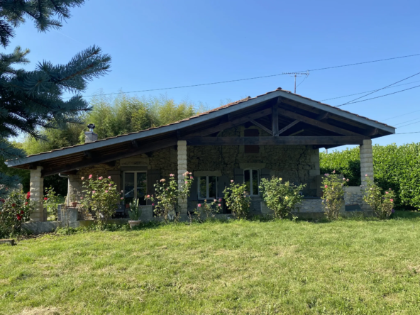 Maison en pierre de 4 pièces à vendre à Langon