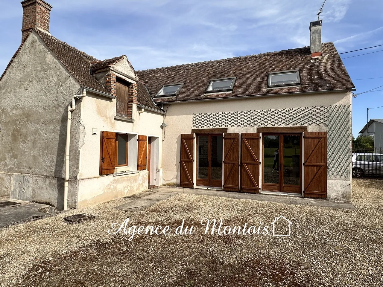 Fermette à vendre à Bray-sur-Seine - 4 pièces, 3 chambres, jardin de 930 m² 