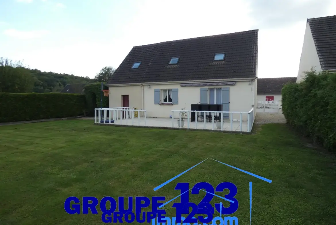 Maison confortable à Turny avec piscine et terrasse 