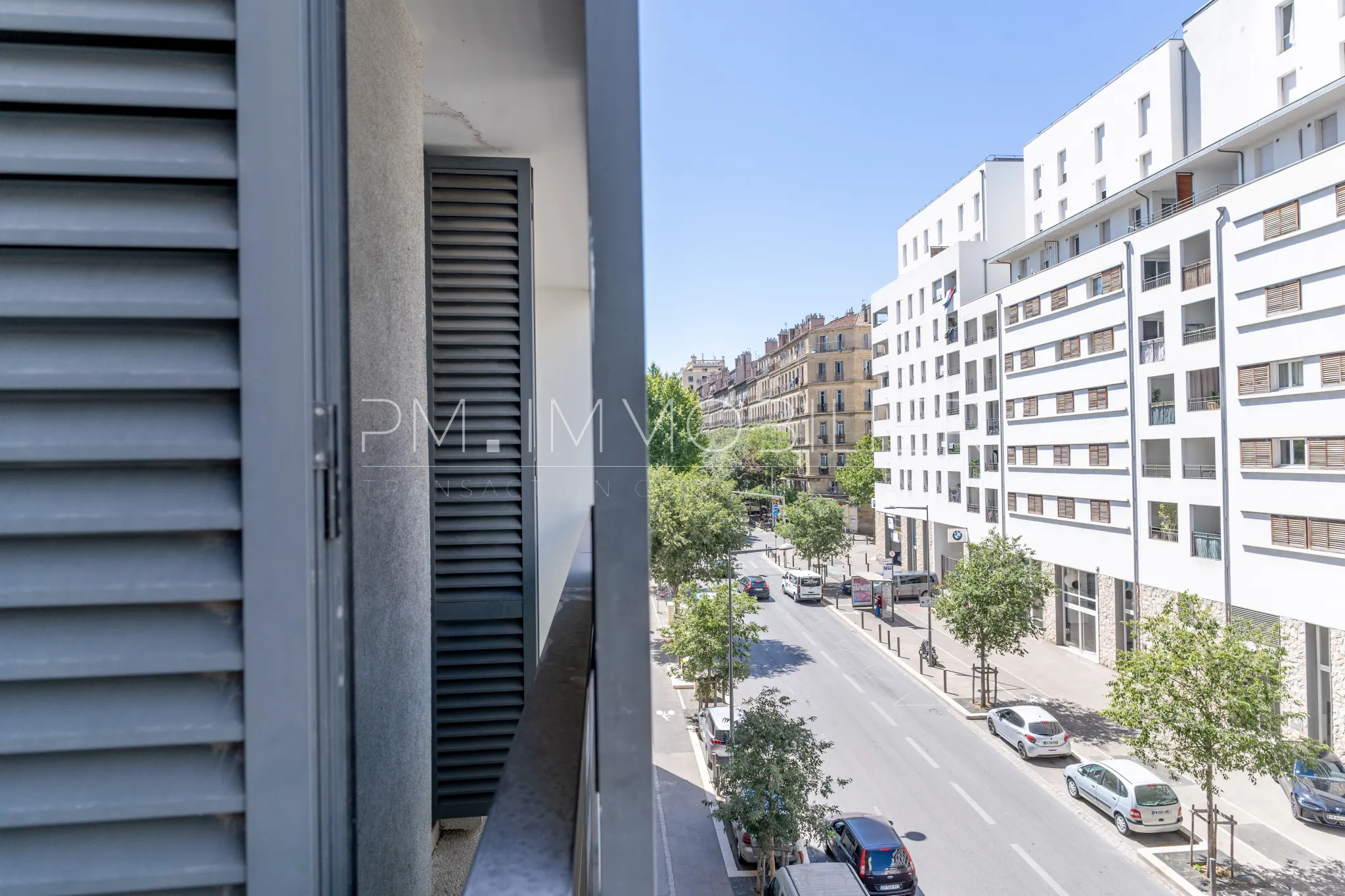 Vente T3 lumineux avec terrasse à Marseille Jolieette 