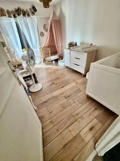 Appartement T3 de 78 m² au dernier étage à Le Cannet avec terrasse 