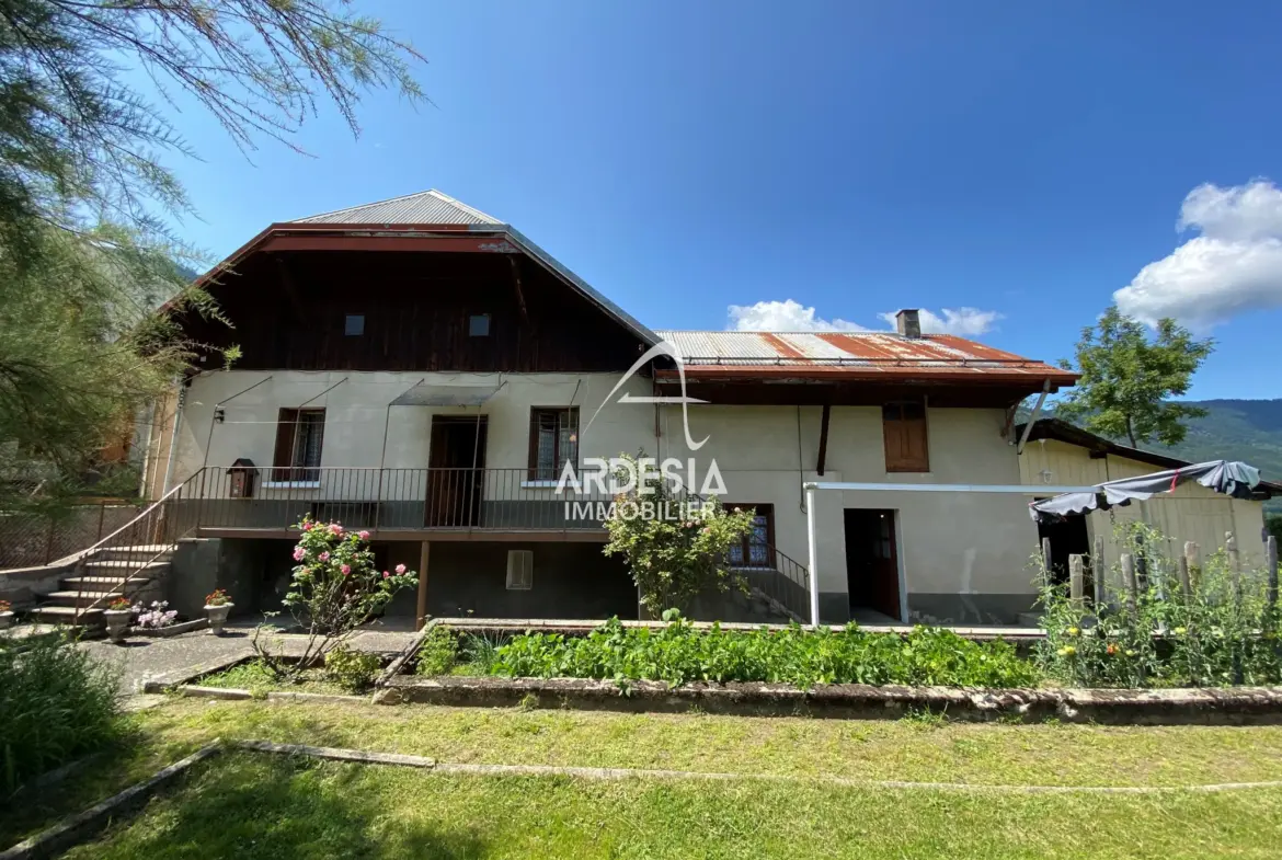 Maison Individuelle à Rénover à Saint Alban des Hurtières 