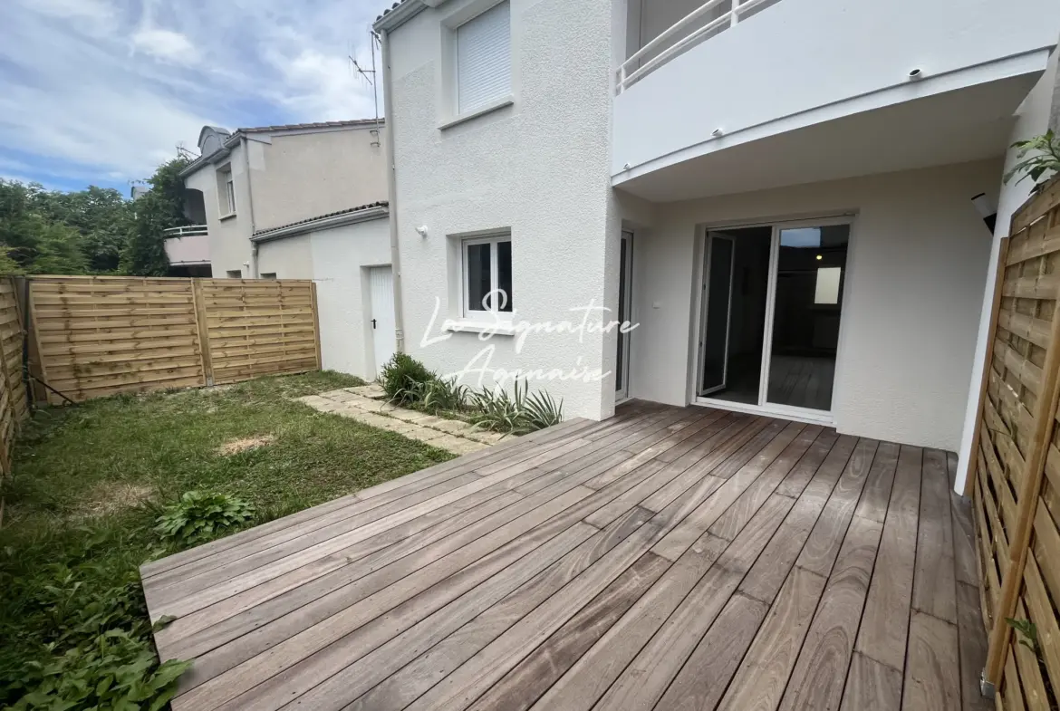 Maison moderne de 78 m² avec garage et jardin à Agen 