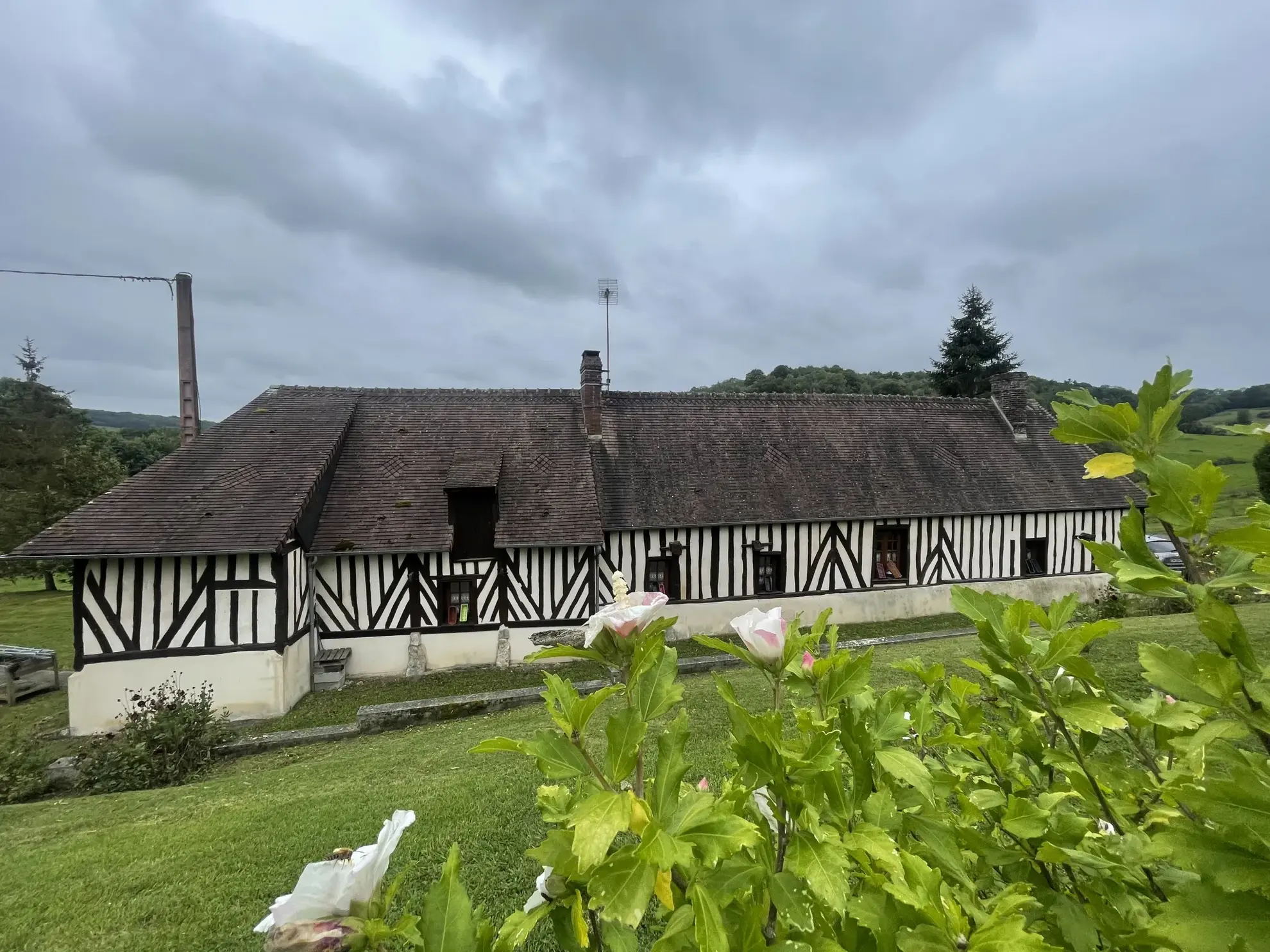 À vendre : Belle longère normande avec possibilités d'aménagement à Canapville 