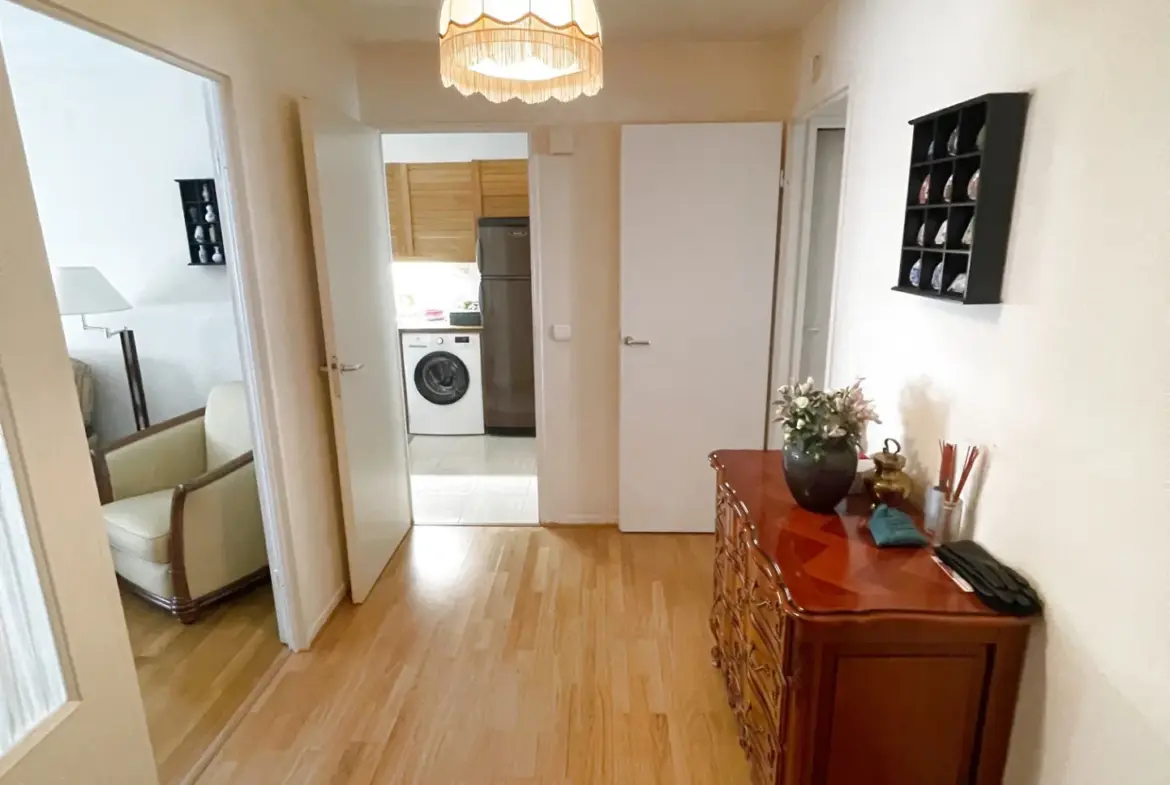 Appartement F4 de 74m2 à Cergy-Pontoise, proche commodités 