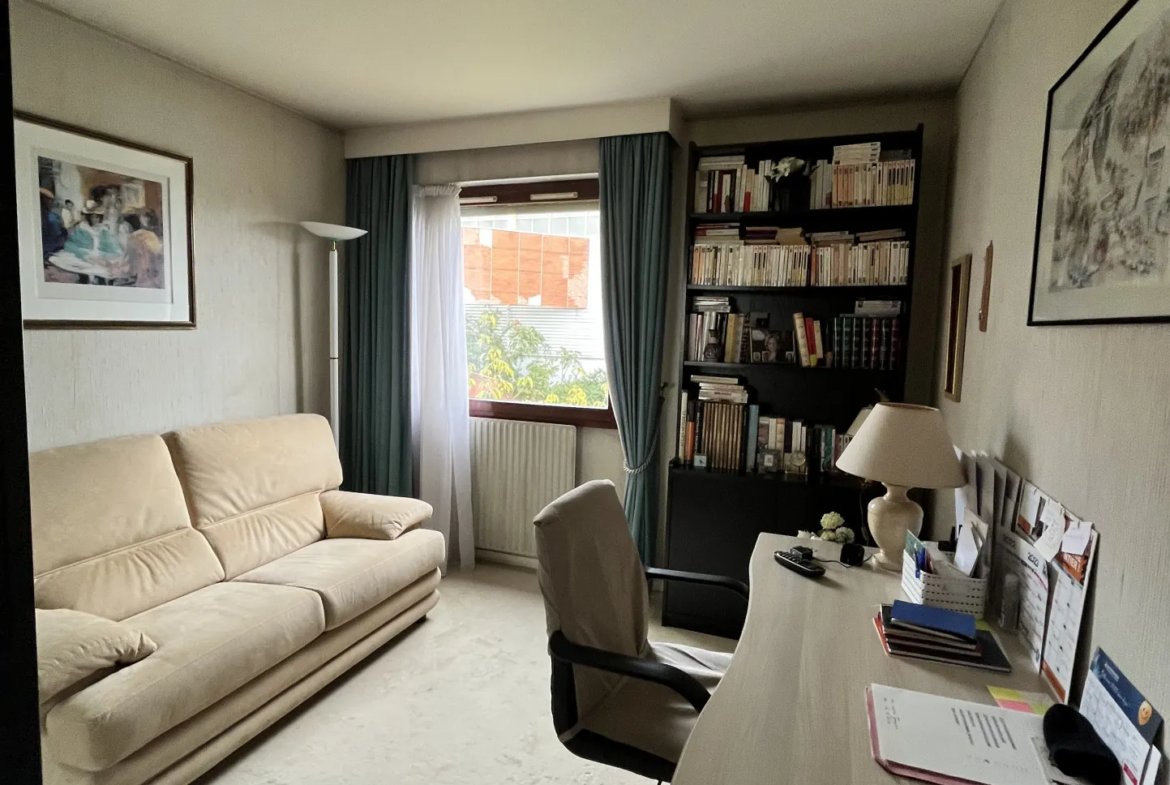 Appartement F4 de 74m2 à Cergy-Pontoise, proche commodités 