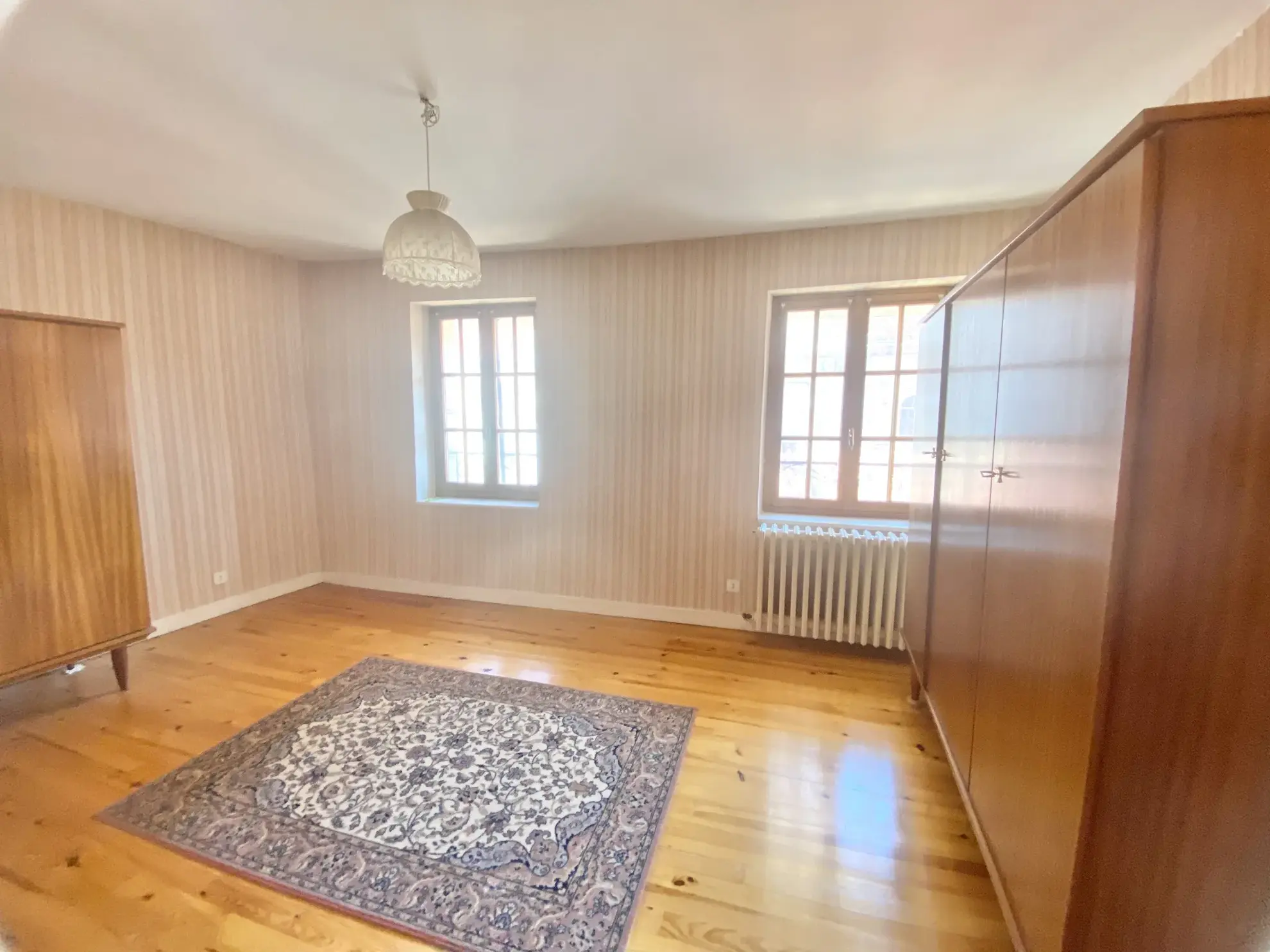 À vendre : Magnifique Maison de Village de 137 m² à Bourg-Argental 