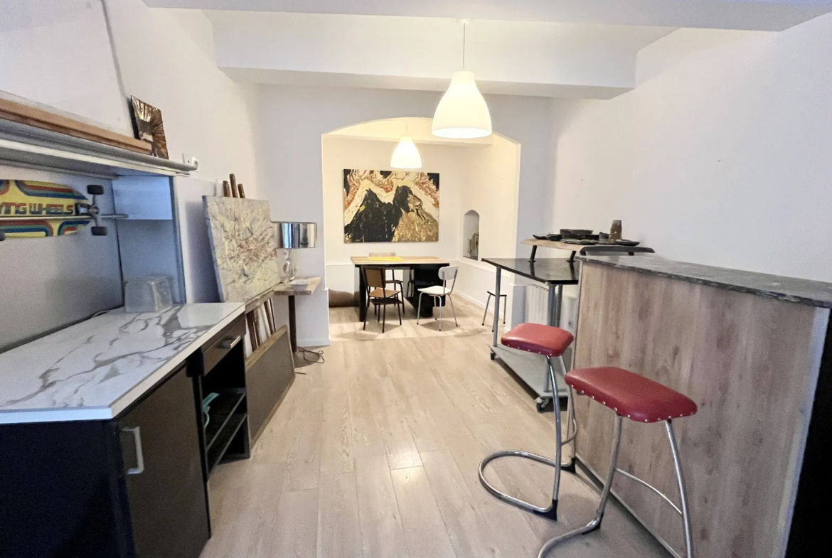 Maison de village rénovée à Beaumes de Venise - 197 000 € 