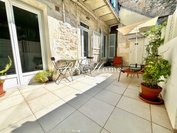 À vendre à Nîmes : Appartement type 2 avec terrasse en plein coeur du centre-ville