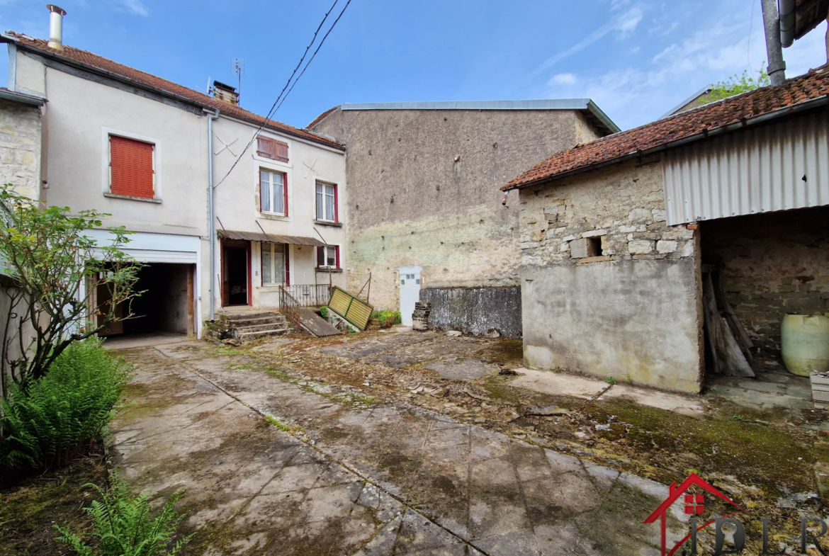 Charmante maison de village de 1749 à Melay 