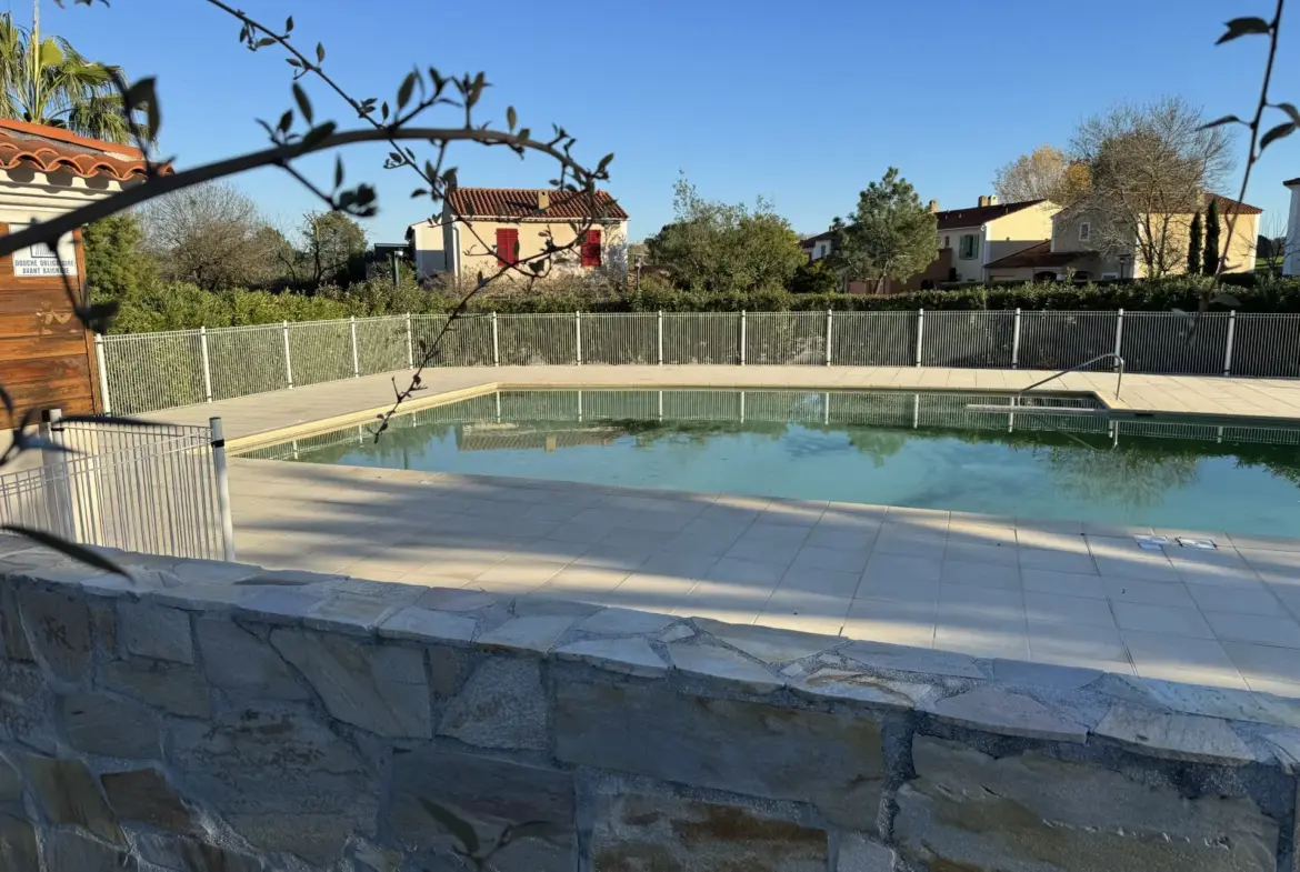 Appartement T2 avec terrasse à Roquebrune-sur-Argens à vendre 