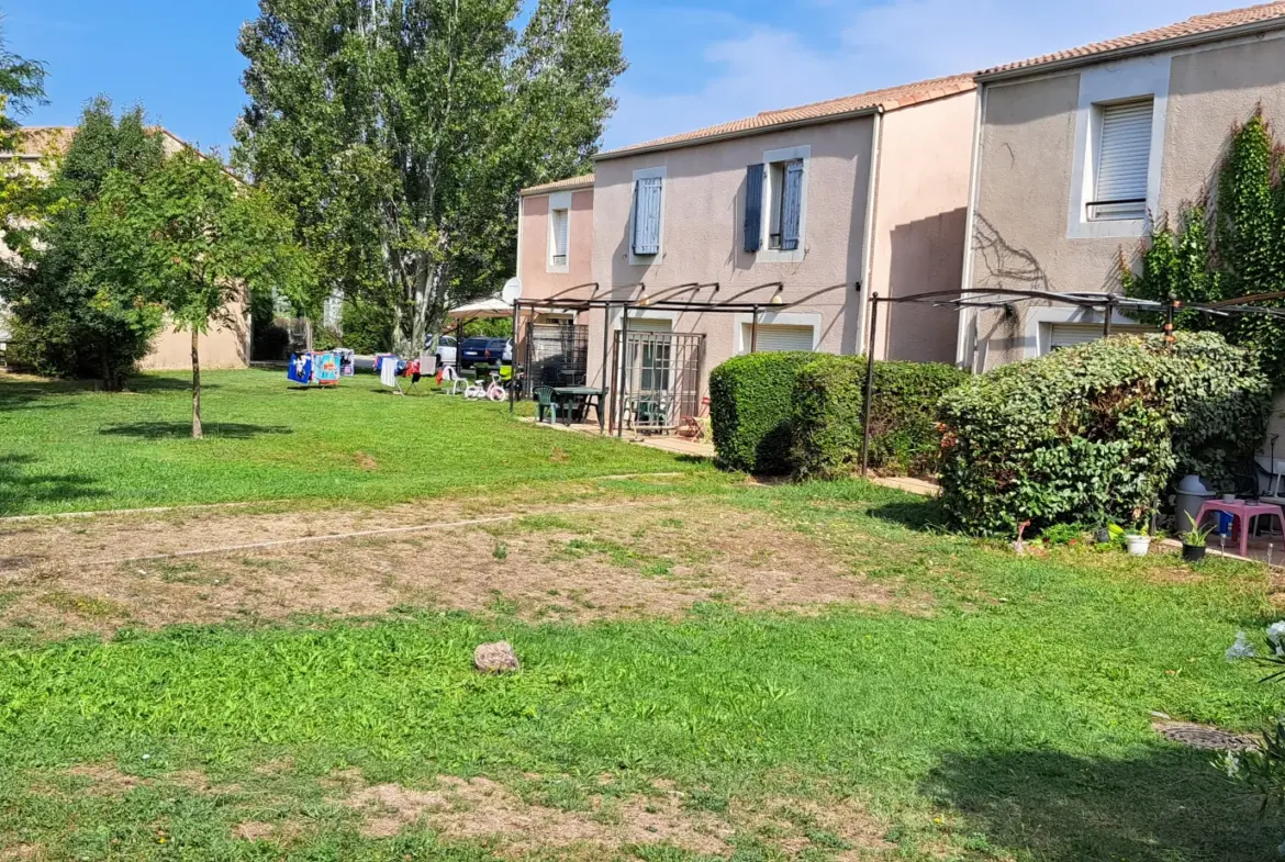 Maison mitoyenne avec piscine à Fuveau 13710 