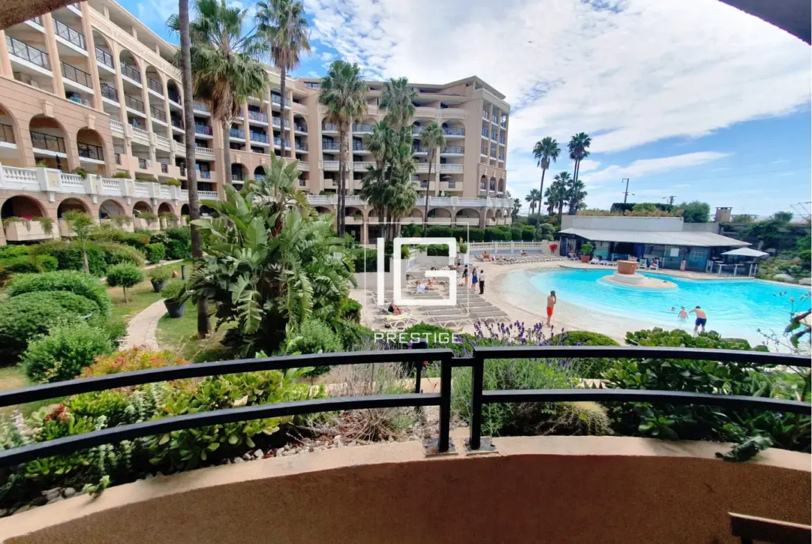 Appartement 2 pièces à vendre à Cannes avec piscine et parking 