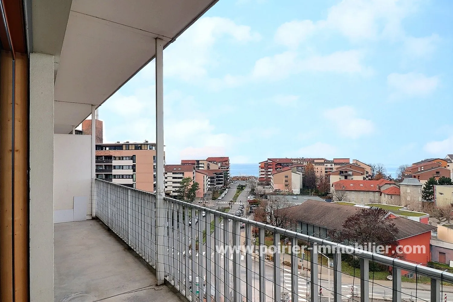 Studio rénové avec vue panoramique sur le Lac Léman à Thonon-les-Bains 