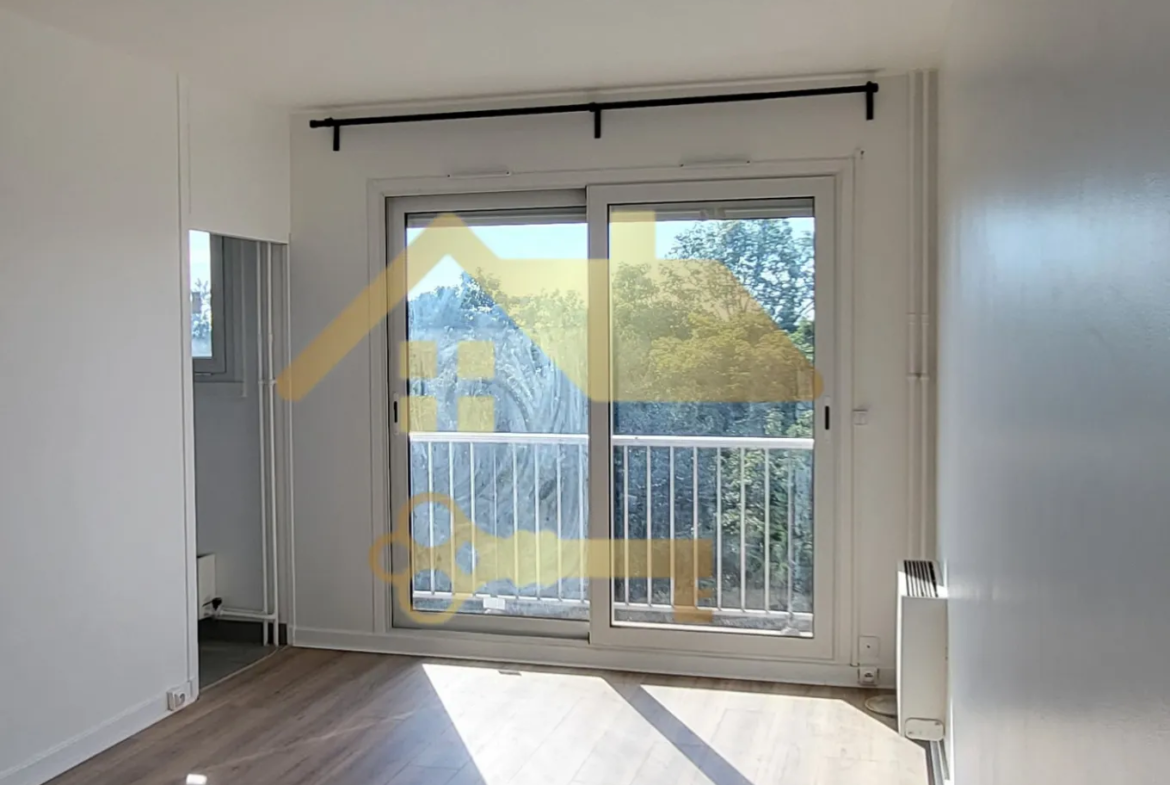 Studio lumineux de 22,70 m² à Gagny à vendre 