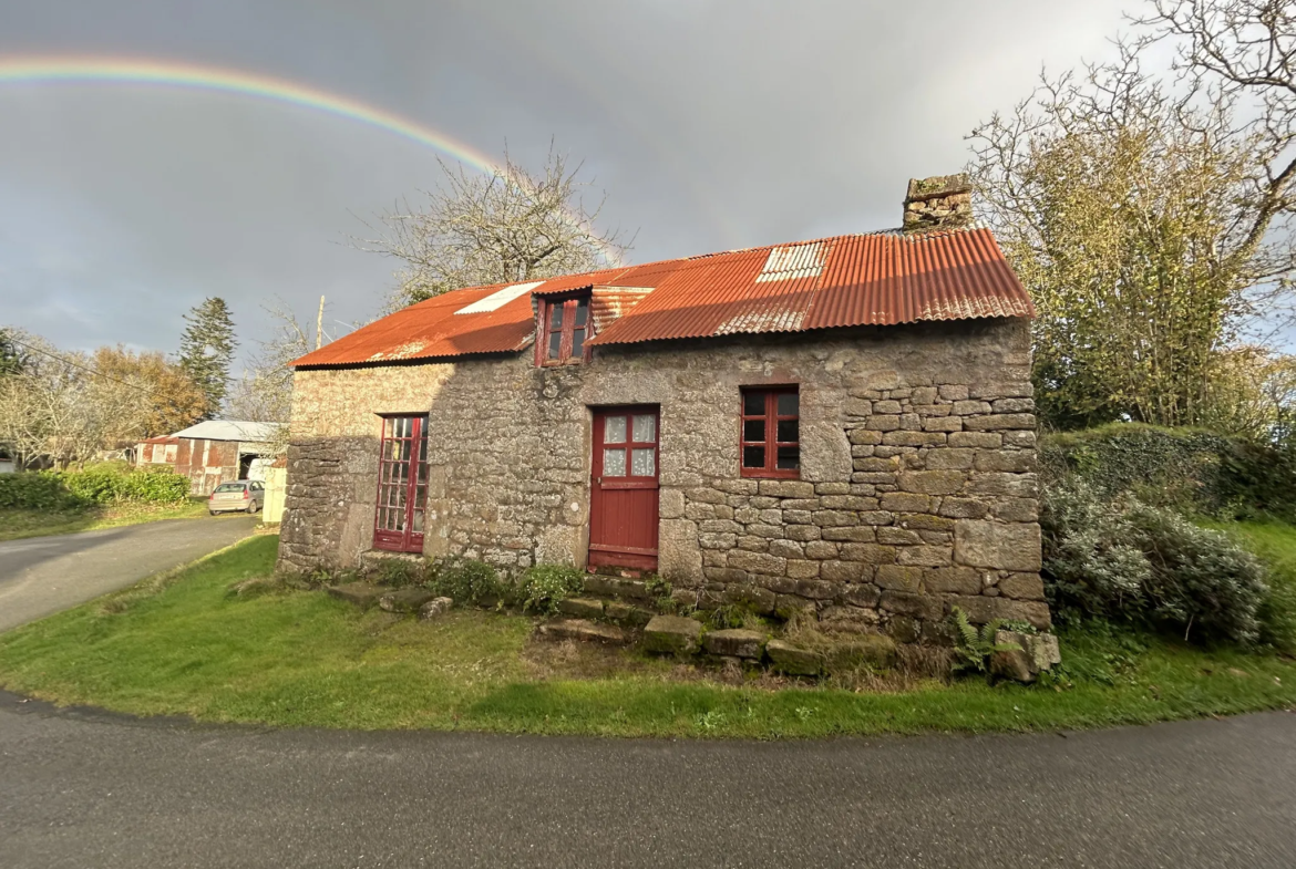 Maison de village avec dépendances à Melrand à vendre 