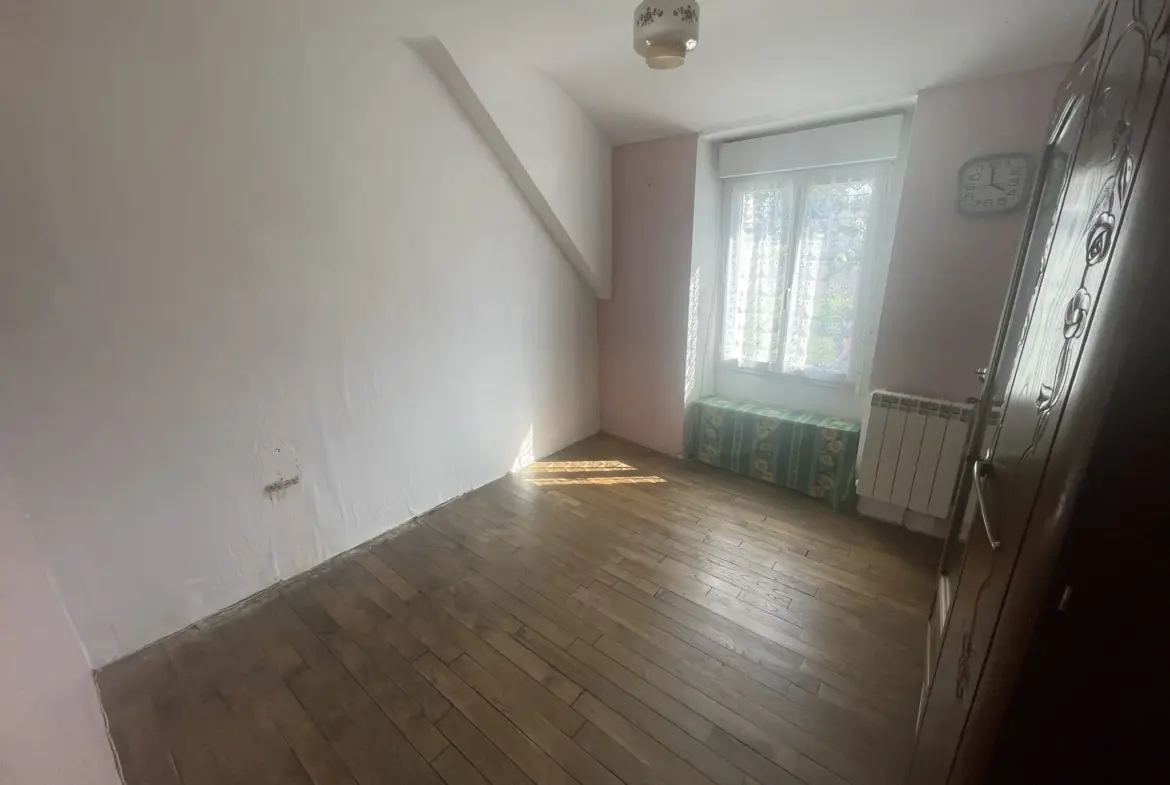 Maison de Village à Melrand – 57 m² avec Dépendances 