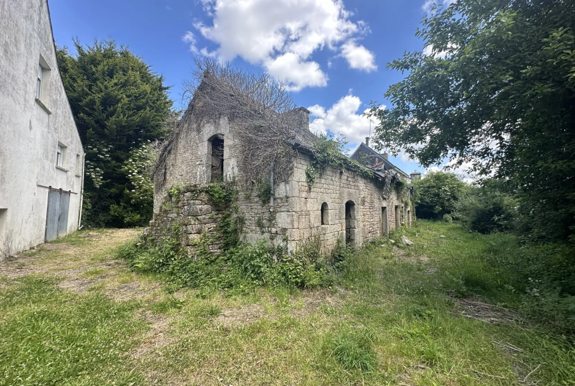 À vendre : Maison et Longère à Quistinic - Fort potentiel 